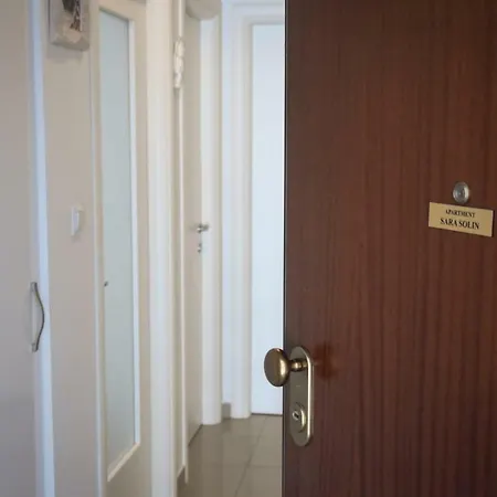Apartman Sara *