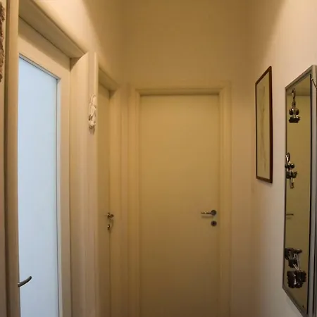 Sara Apartman *